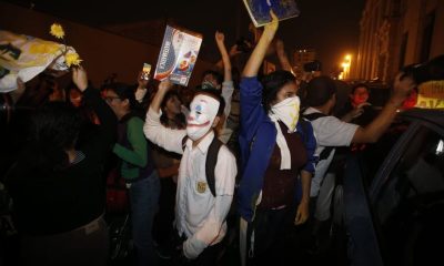 Adolescentes marcharon por el Centro de Lima
